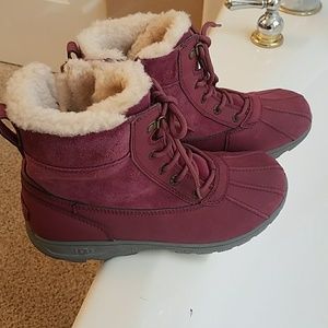 Brand New UGG Leggero Leather Winter Boots